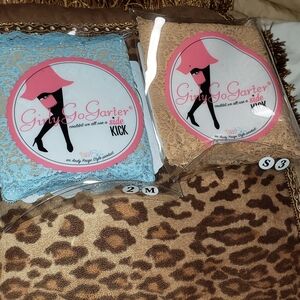 Lace Garter Set - Blue and Tan